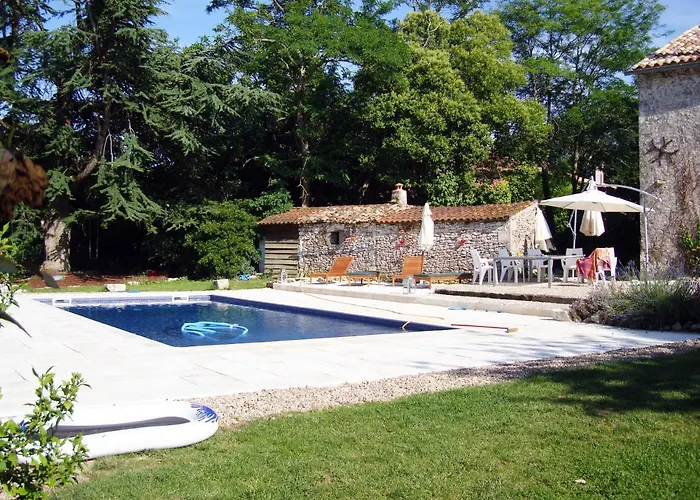 Les Mondains Dom wakacyjny